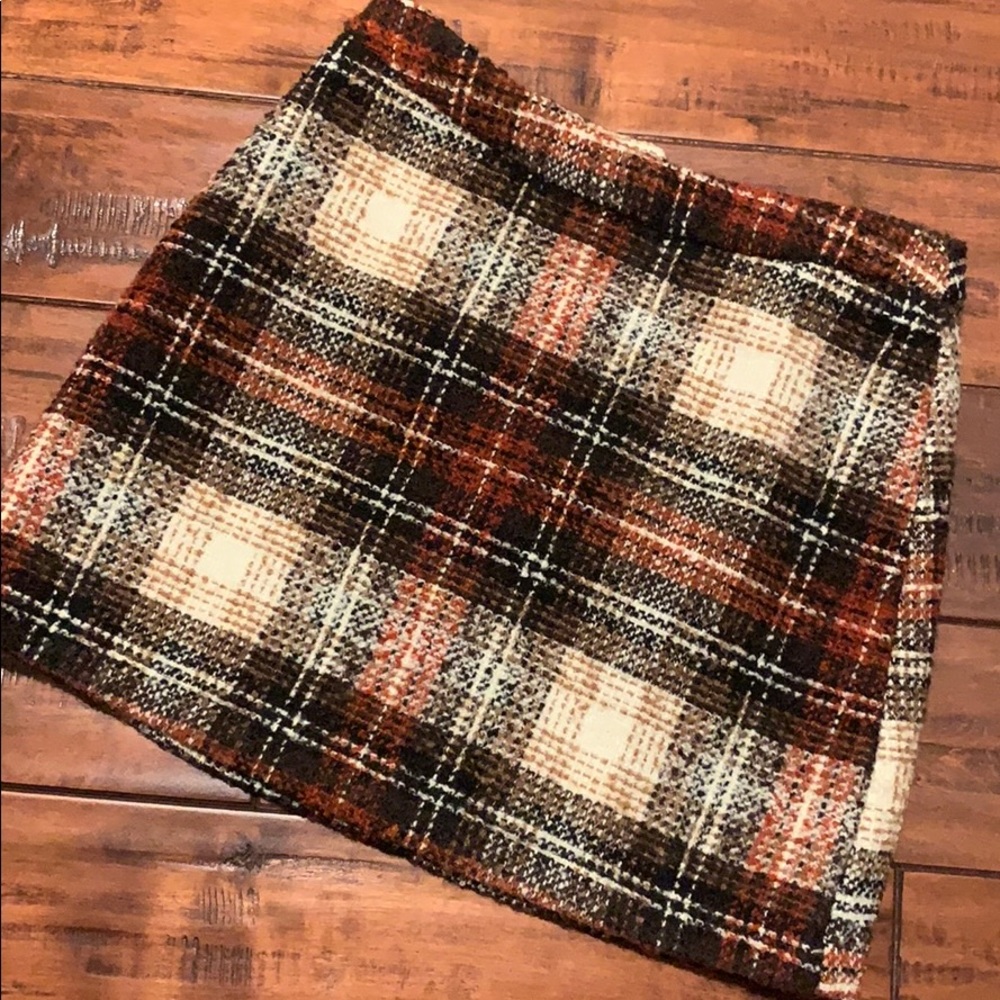 Plaid mini skirt